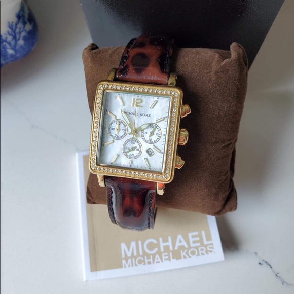 ❌❌ SOLD ❌❌ ORIGINAL* Michael Kors Watch. Mother of pearl dial. - Picture 1 of 5